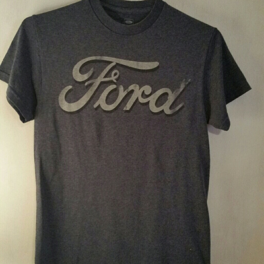Men's Vintage style Ford Tshirt Size S